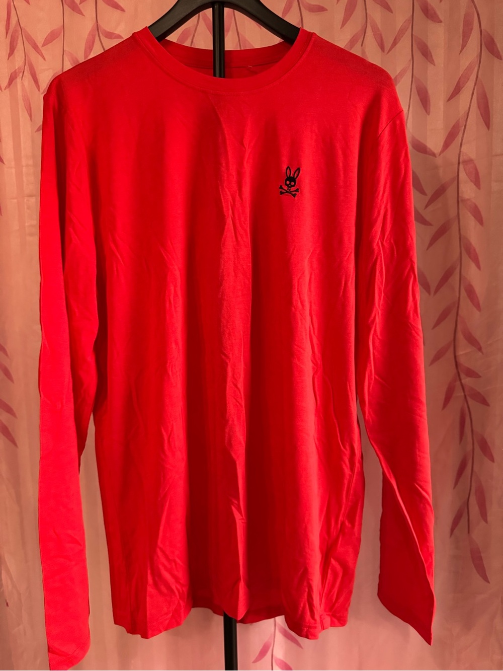 Psycho Bunny PJ set-Sleeve Crewneck Shirt - Red with boxer style pants.